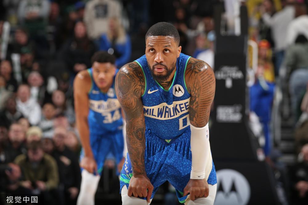 前锋表现尤 前锋表现尤